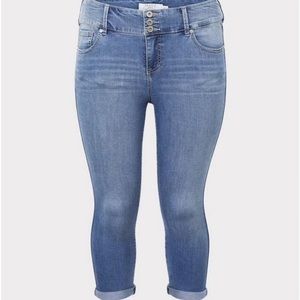 torrid Skinny Crop Jeggings 30 NWT